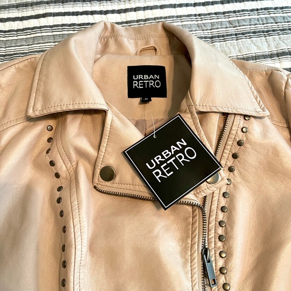 New with tags. Urban Retro pink. Medium. - Picture 3 of 5